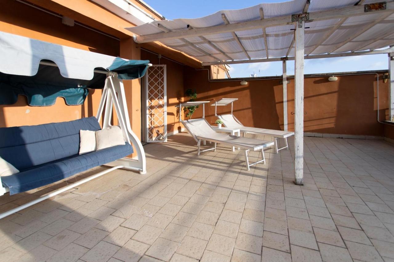 Casa Aurora - Terrazza Con Vista San Pietro Apartment Рим Екстериор снимка